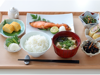 朝食